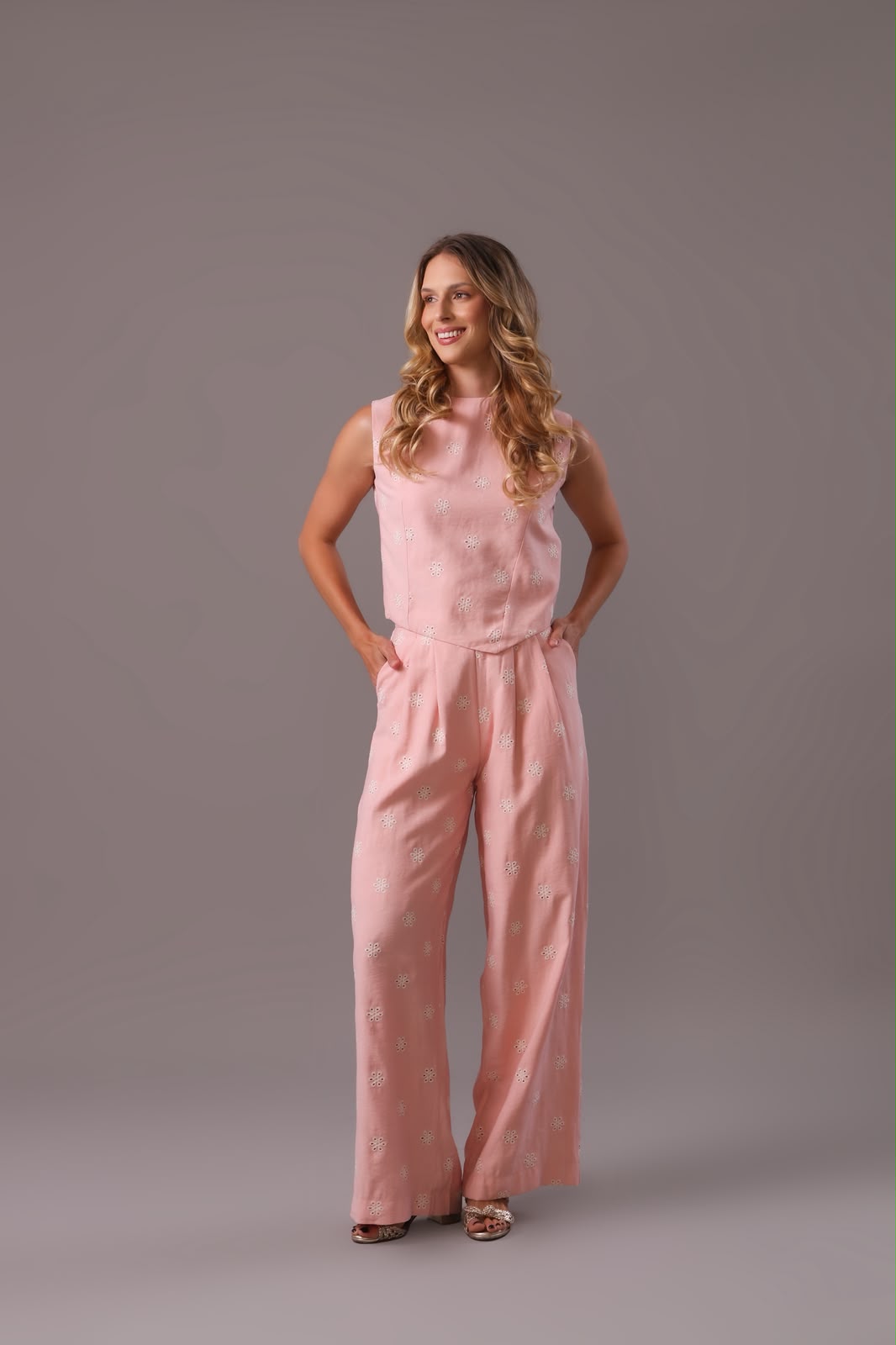 Conjunto Cris bordado Rosa